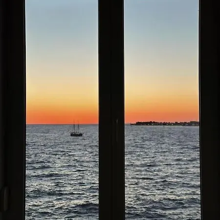 Deep Blue Next To The Sea Organs 아파트 자다르