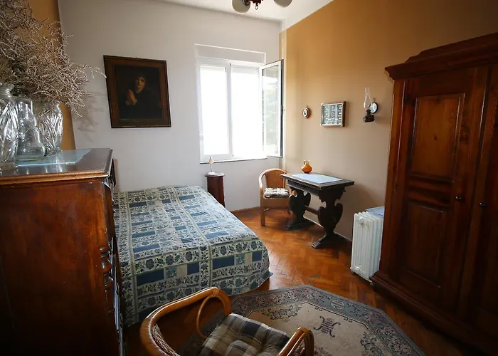 Deep Blue Apartment Next To The Sea Organs