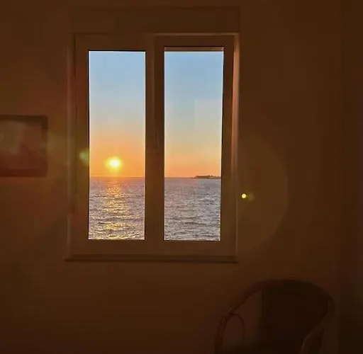 Deep Blue Next To The Sea Organs *