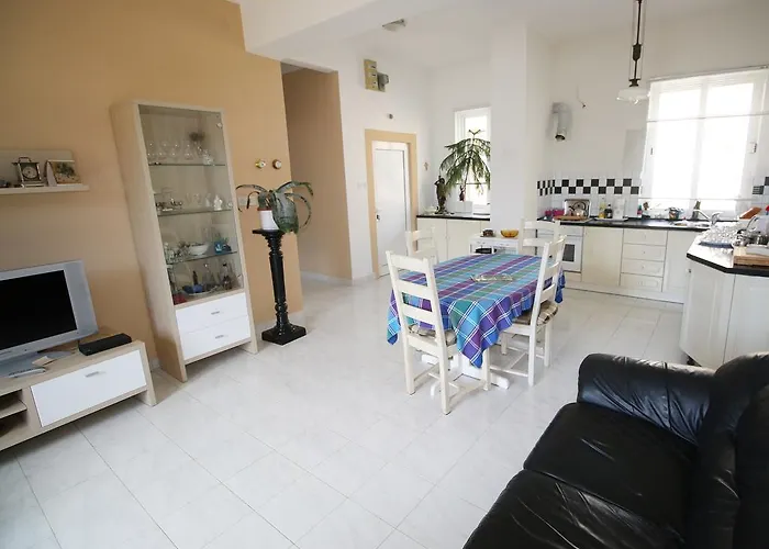 Deep Blue Next To The Sea Organs 아파트 *